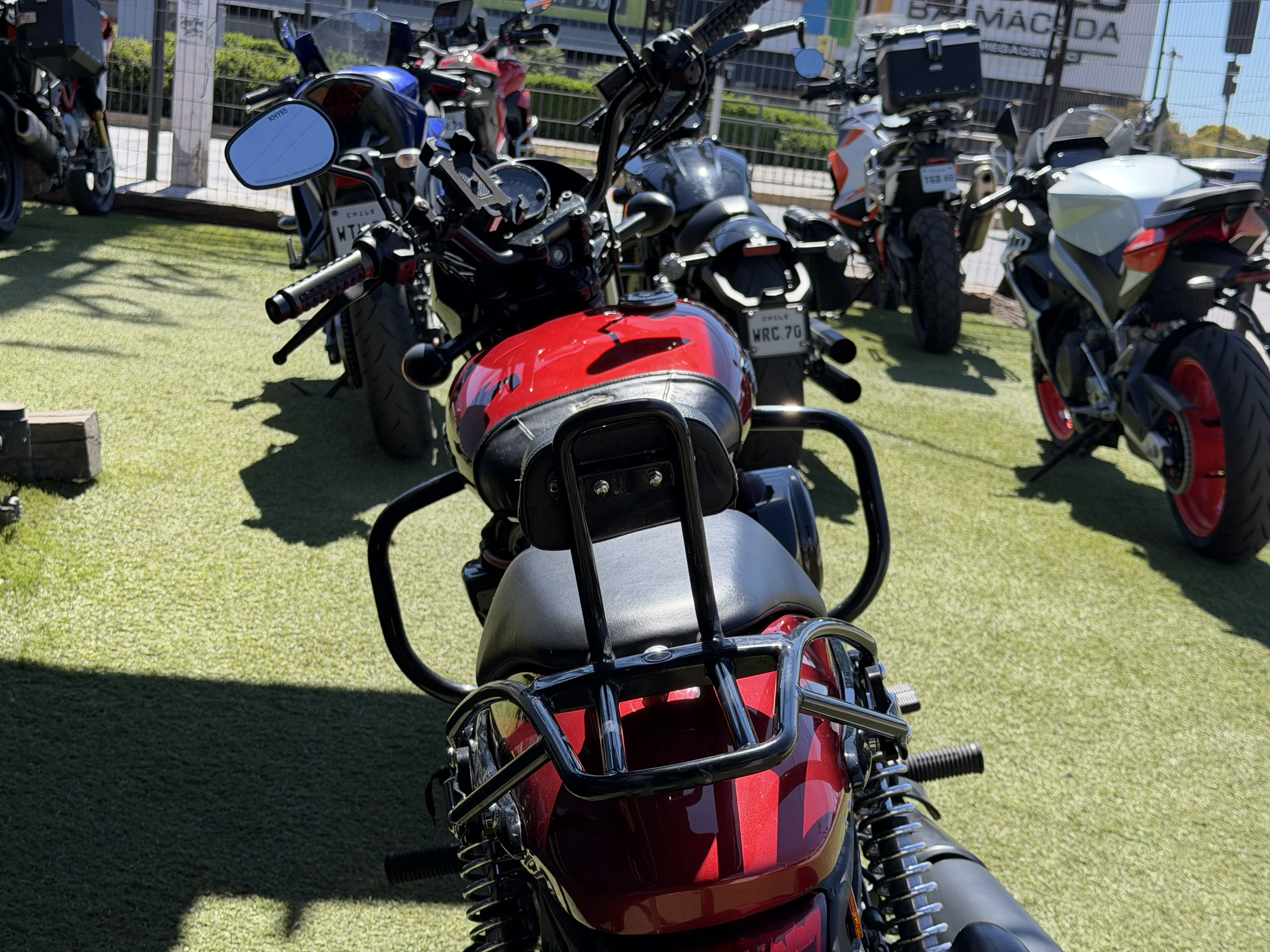 HARLEY DAVDISON STREET 750 foto 2