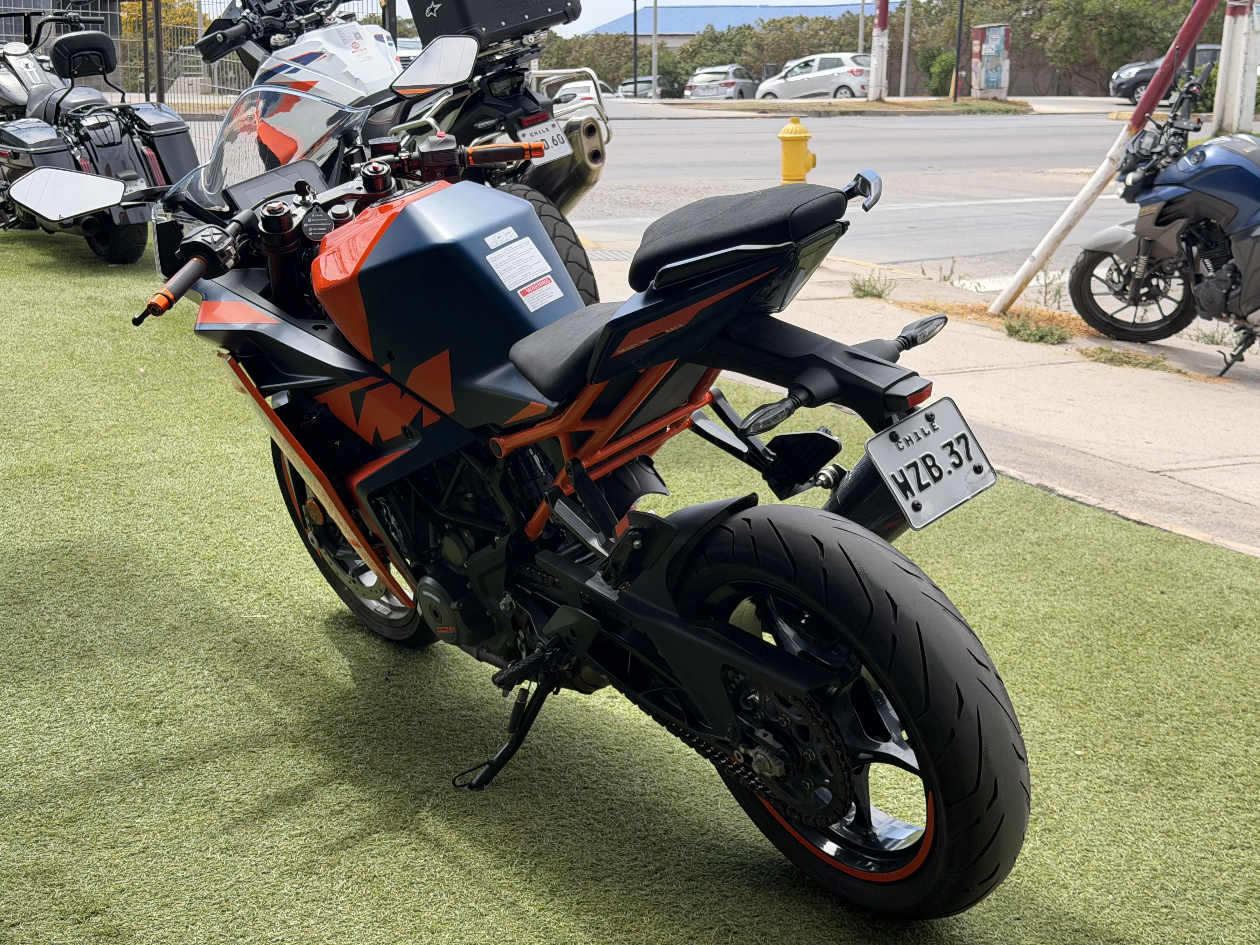 KTM RC 390 foto 2