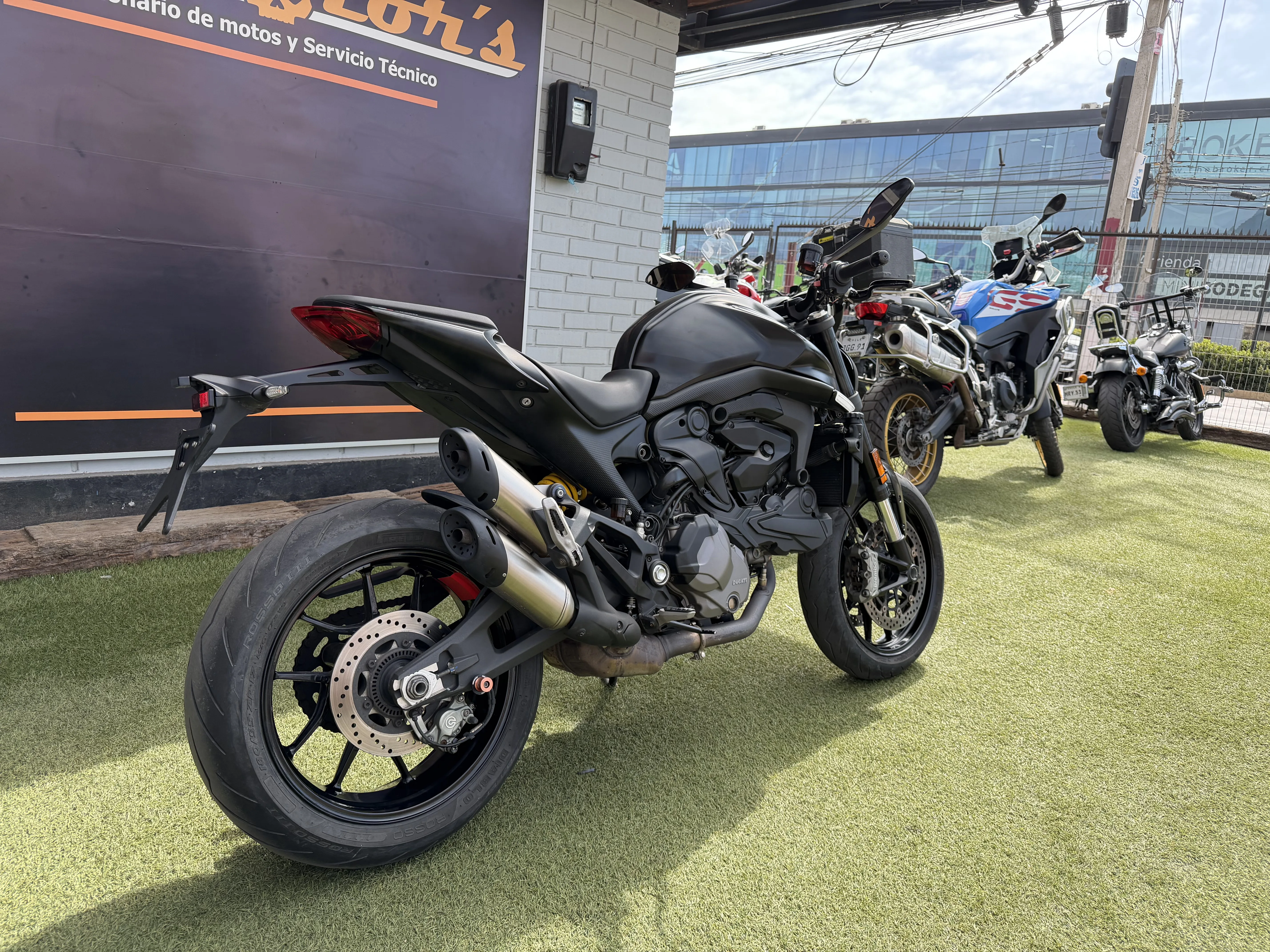 DUCATI MONSTER PLUS foto 1