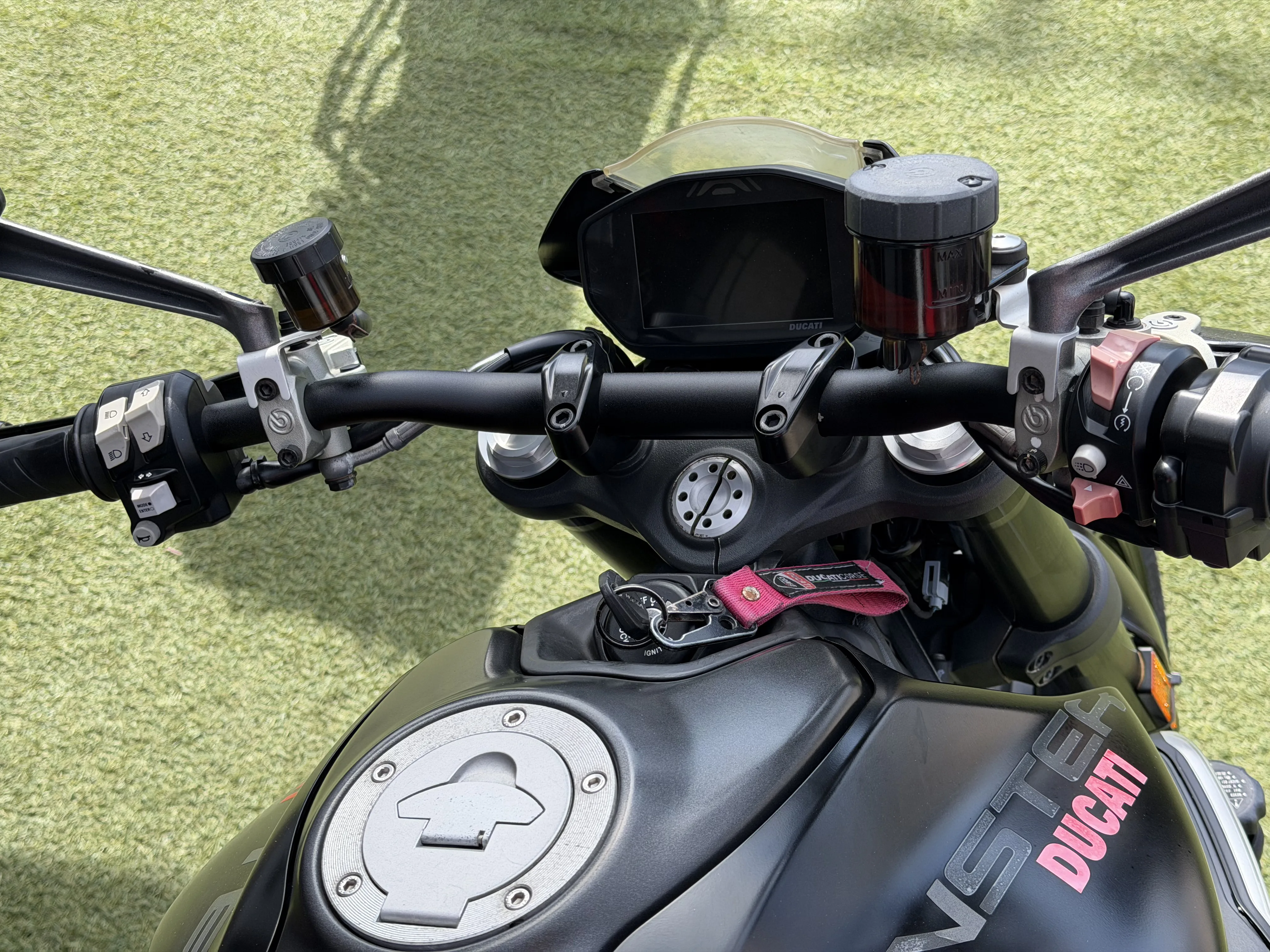 DUCATI MONSTER PLUS foto 4