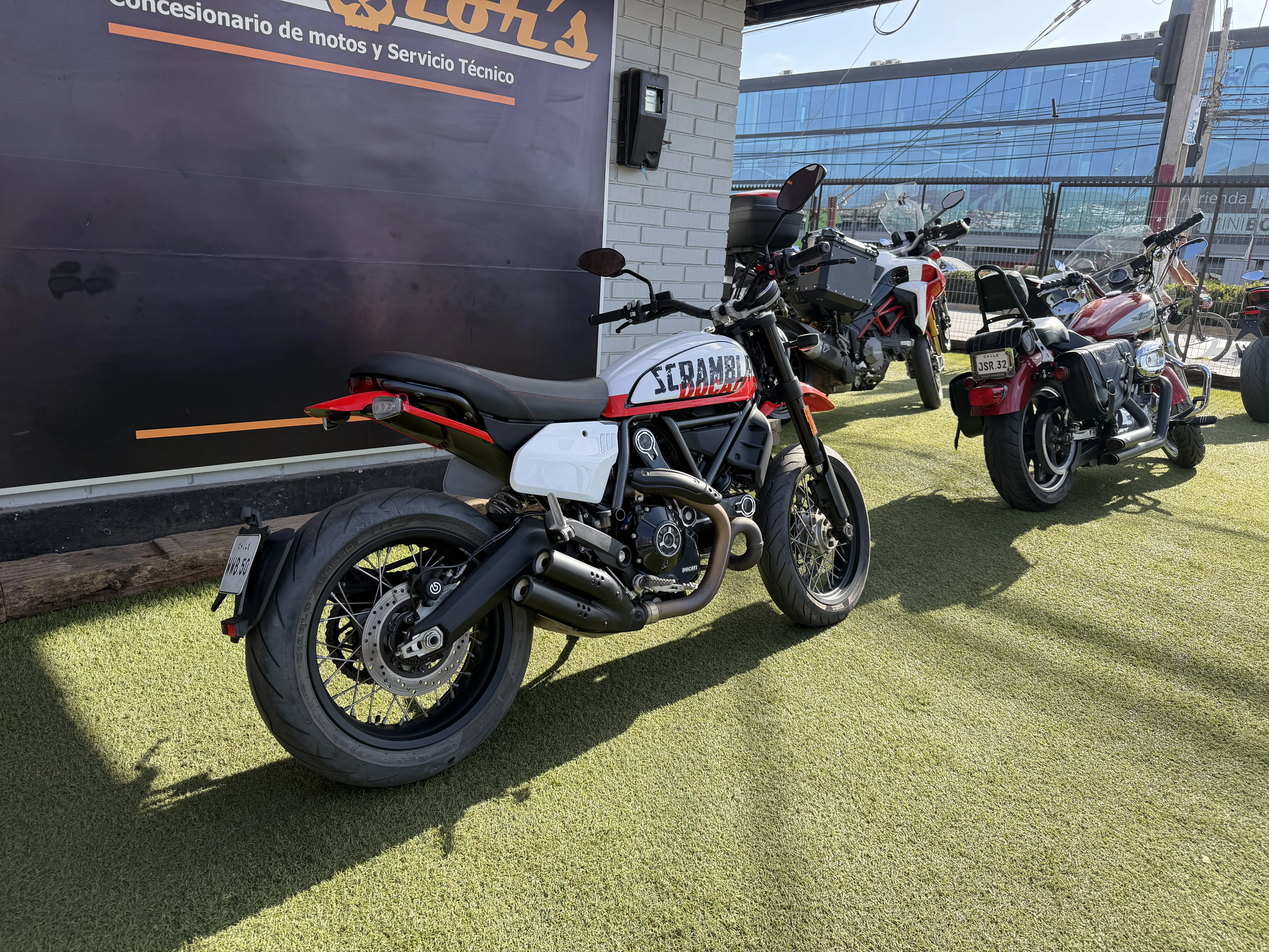 DUCATI SCRAMBLER foto 1