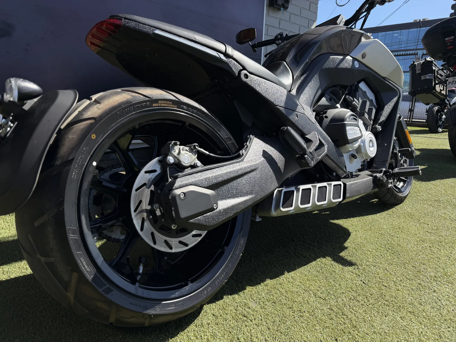 Benda LFC 700 foto 2