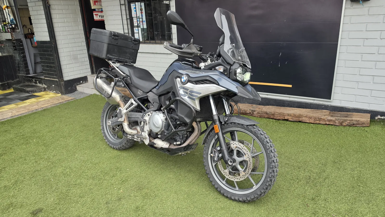 BMW F 750 GS I foto 1
