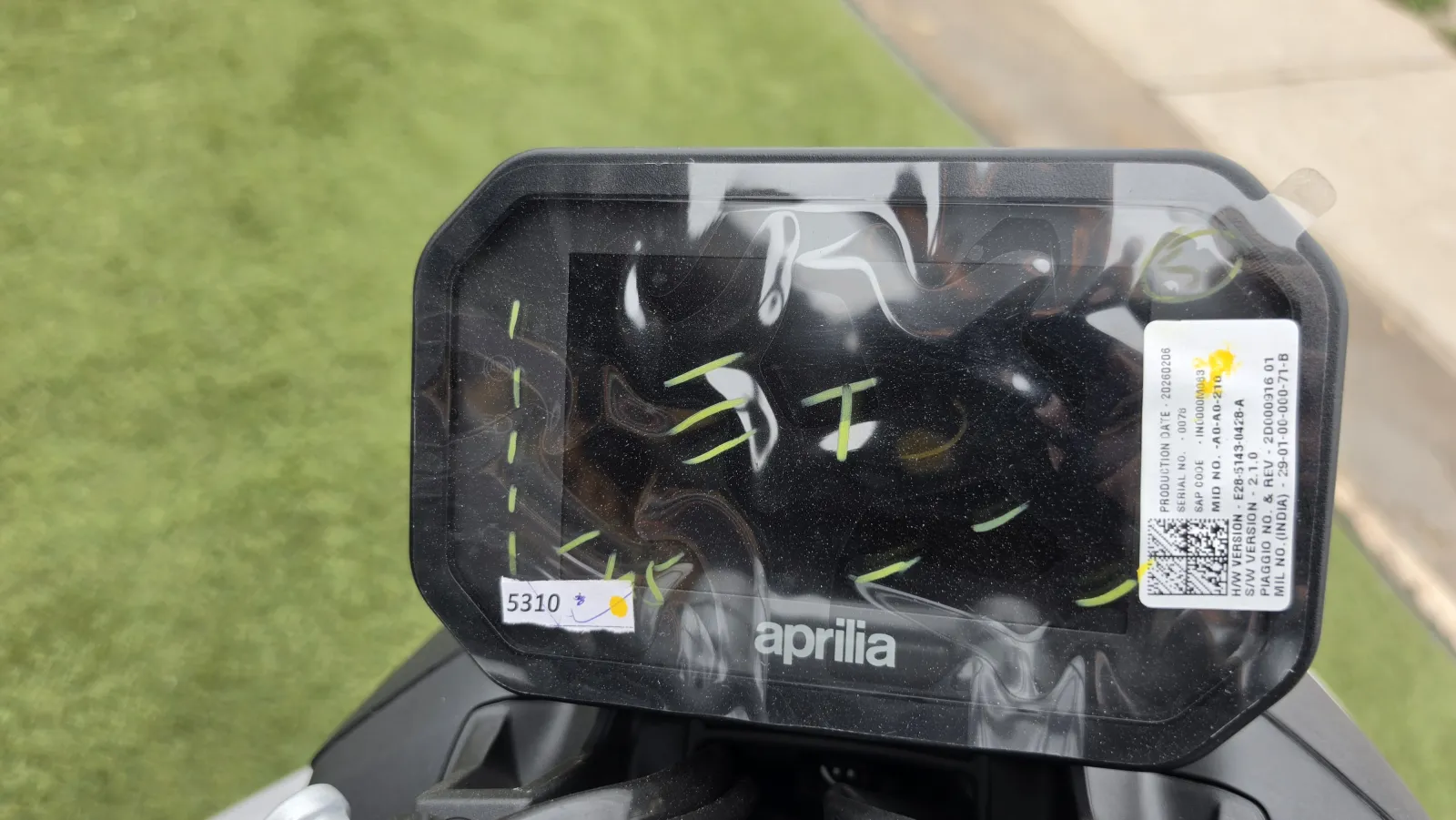 Aprilia Tuono 457 foto 29