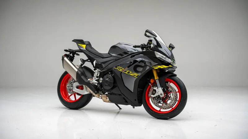 Aprilia RSV4 foto 4
