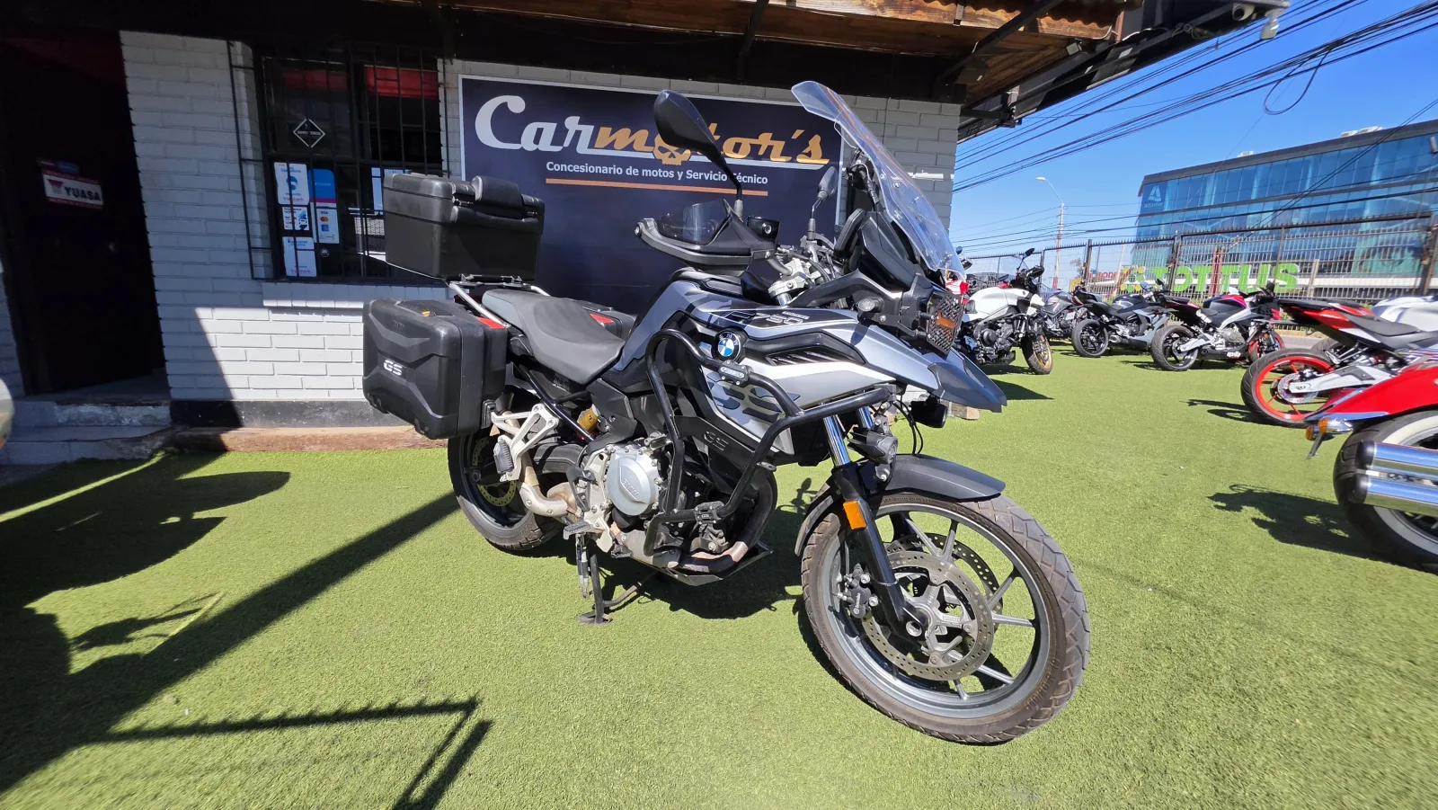 BMW F 750 GS Triple Black foto 1