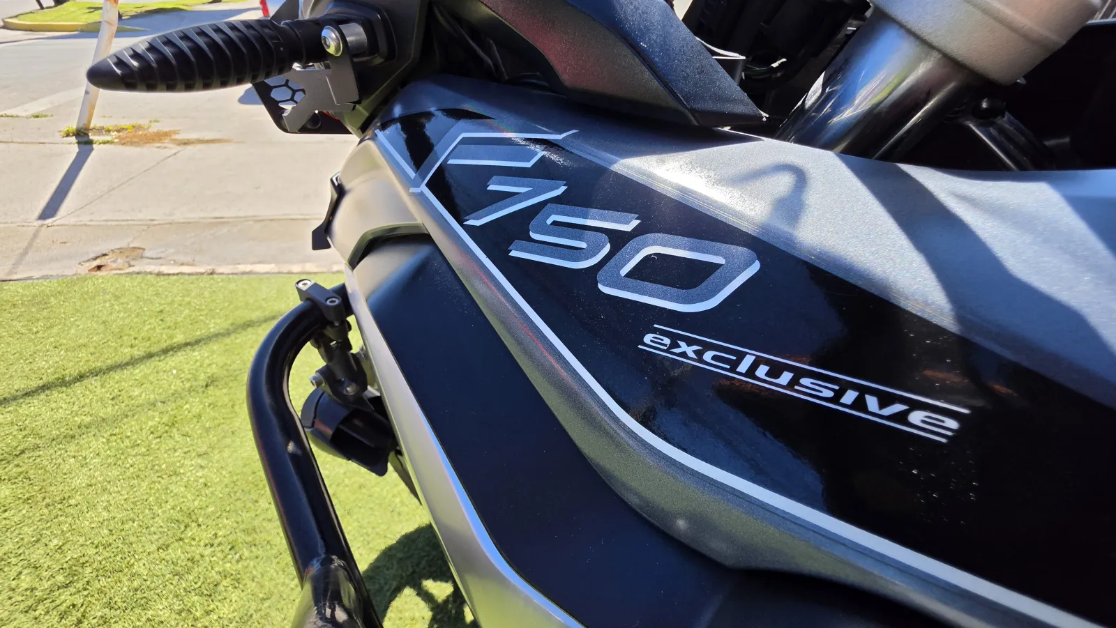 BMW F 750 GS Triple Black foto 7
