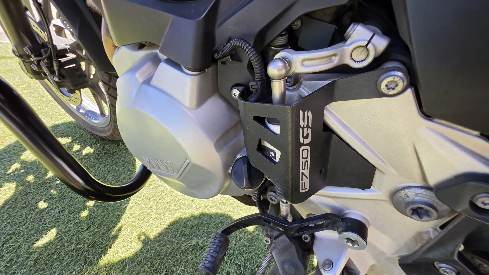 BMW F 750 GS Triple Black foto 11