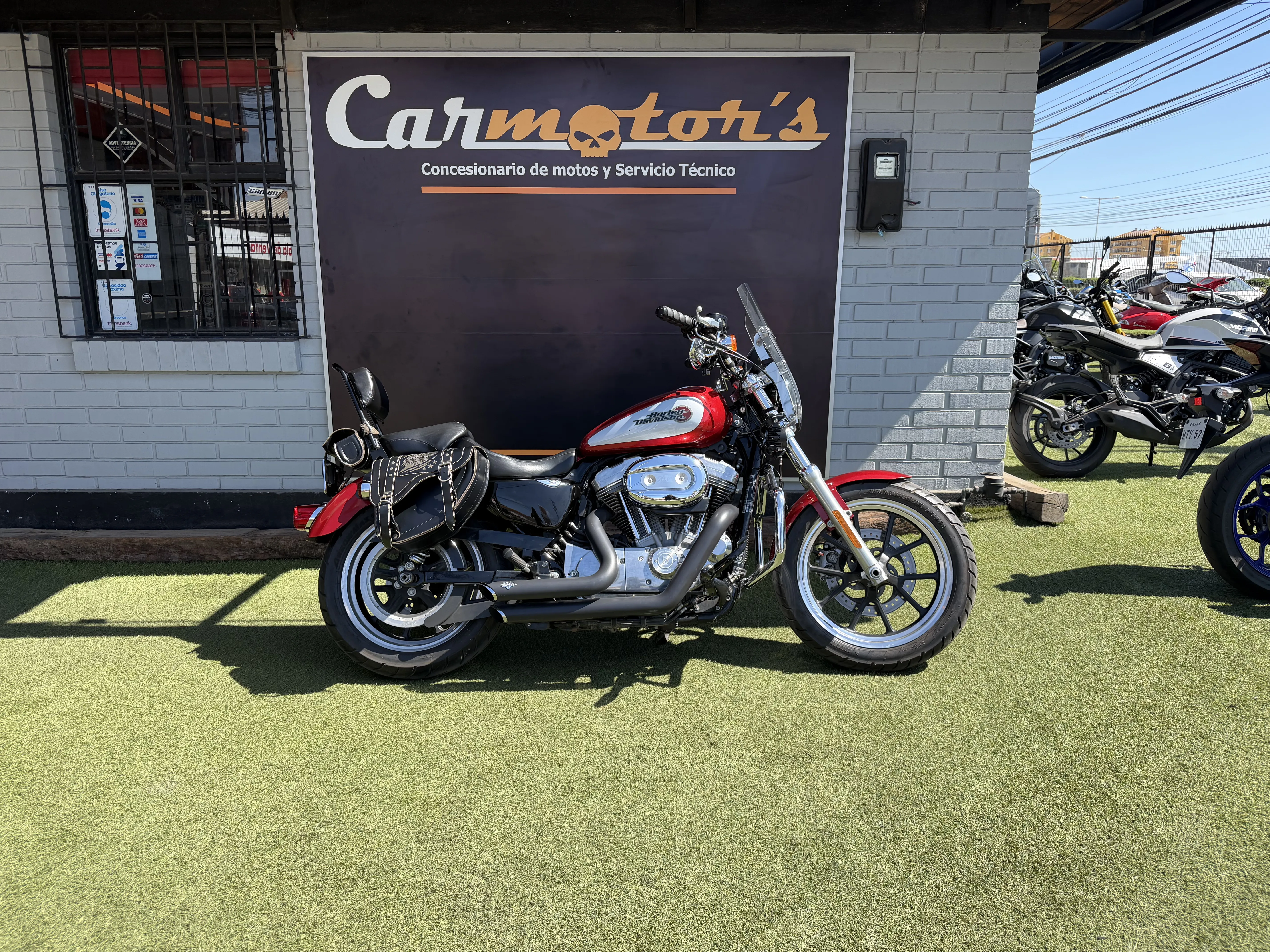 HARLEY DAVIDSON SPORTSTER 883 SUPER LOW