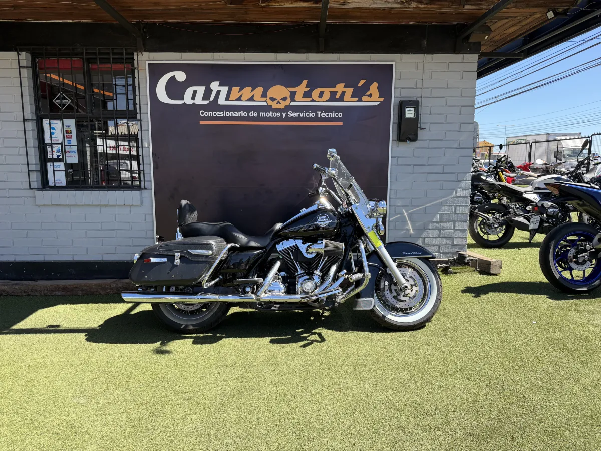 HARLEY DAVIDSON ROAD KING CLASSIC